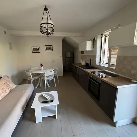 Porat Apartment Sali